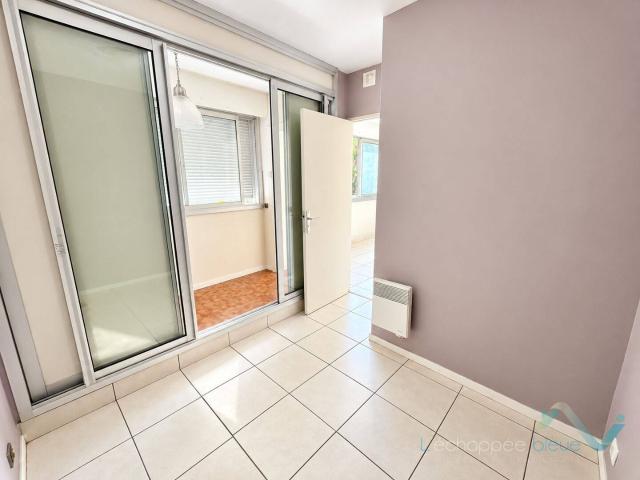 Studio à louer à l’année Secteur le Port Hyères