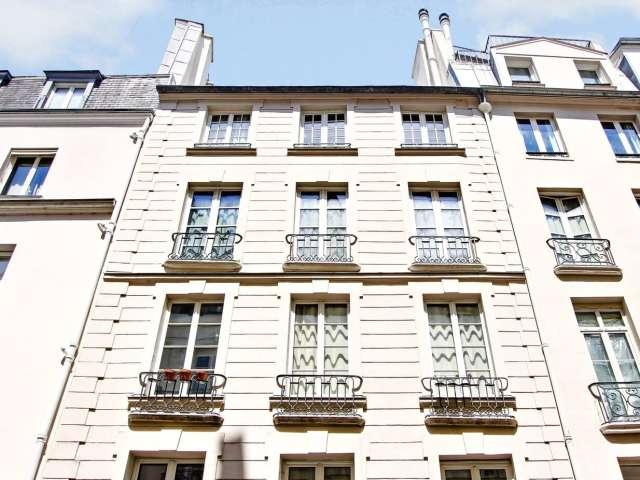 Studio à louer à la Monnaie, Paris