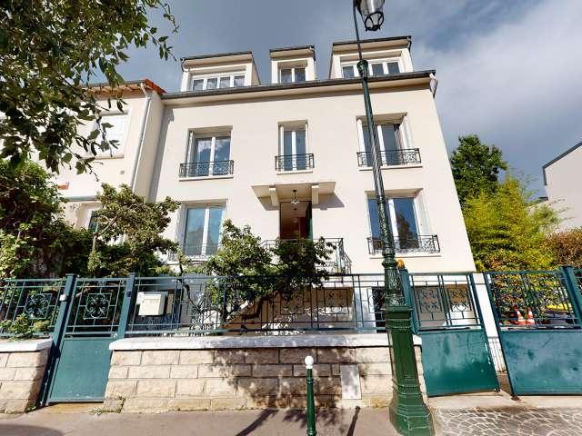 Studio à louer à Puteaux, Paris