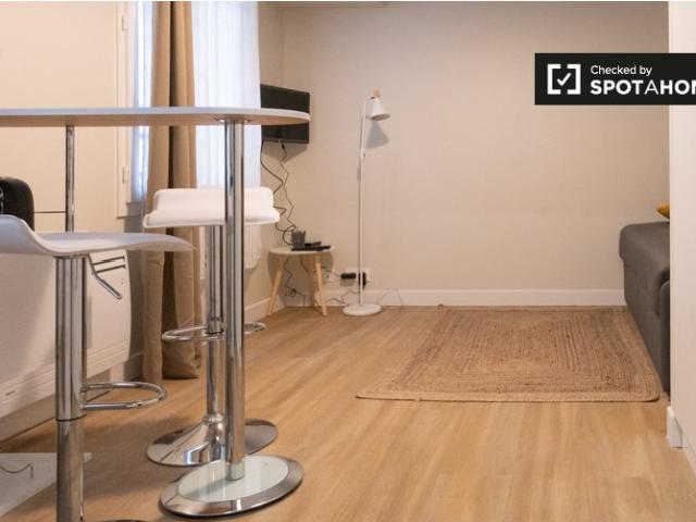 Studio à louer à Paris