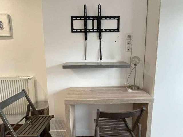 Studio à louer à Peretti, Paris