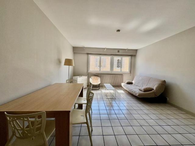 STUDIO A LOUER A ROANNE FAUBOURG CLERMONT