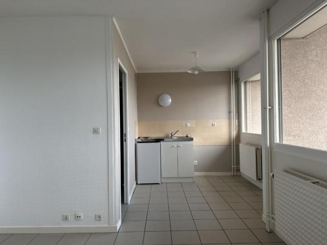 STUDIO A LOUER A ROANNE PARC DES SPORTS