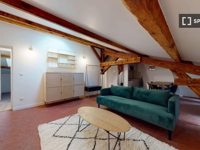 Studio à louer à Saint Charles, Marseille