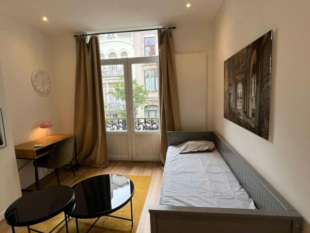 Studio à louer à Saint Gilles, Avenue Ducpétiaux