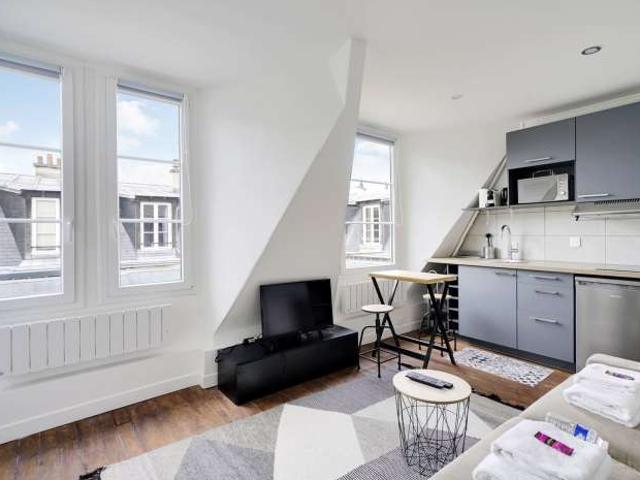 Studio à louer à Ternes, Paris