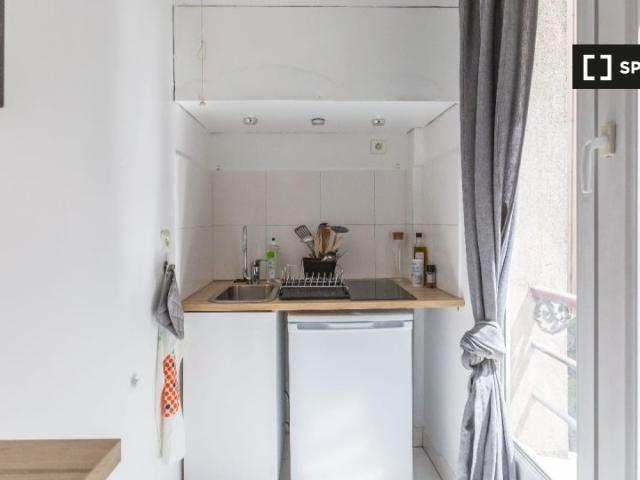 Studio à louer au Bassin de la Villette, Paris