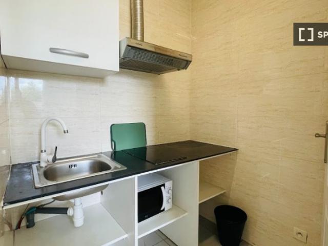 Studio à louer dans le Centre Sud Est, Paris