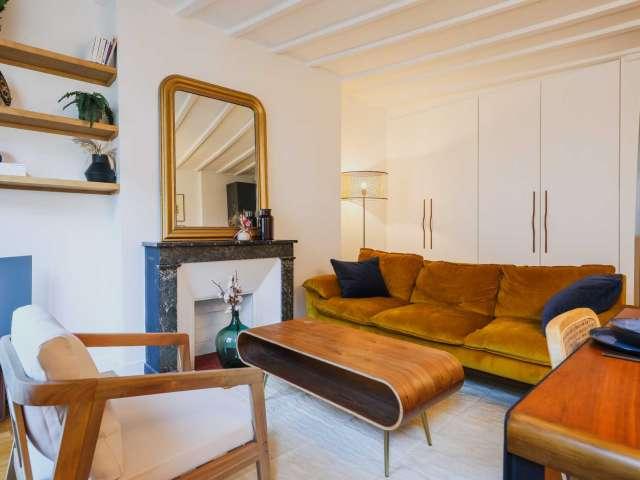 Studio à louer aux Arts et Métiers, Paris