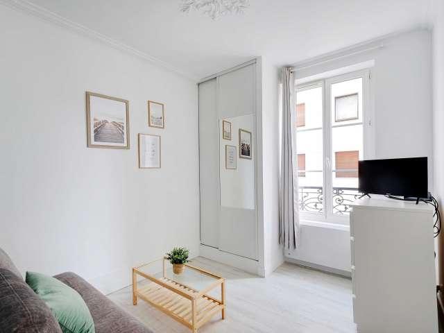 Studio à louer aux Grandes Carrières Clichy, Paris