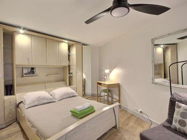 Studio à louer aux Enfants Rouges, Paris