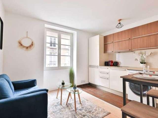 Studio à louer aux Enfants Rouges, Paris