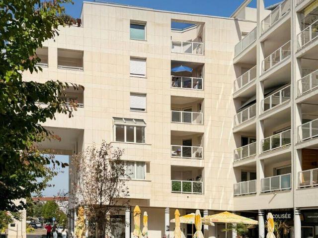 Studio à louer avec balcon à Ermont, centre ville