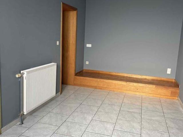 Studio à louer charges comprises – Rénové et lumineux