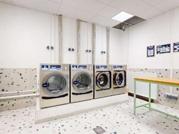 Studio à louer dans le Grand Centre, Paris