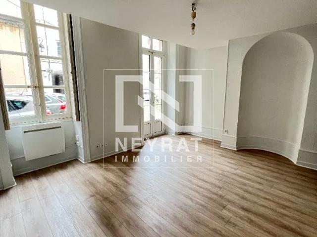 STUDIO A LOUER DIJON Centre ville 29.43 m2 510 € charges comprises par mois: Immobilier DIJON | Neyrat Immobilier