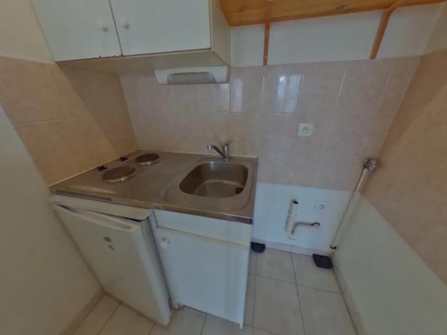 STUDIO A LOUER LYON 3EME ARRONDISSEMENT Moncey 27.35 m2 540 € charges comprises par mois: Immobilier LYON 3EME ARRONDISSEMENT | Agence immobilière à Lyon Galyo