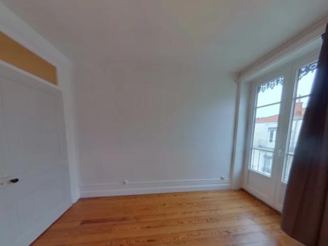 STUDIO A LOUER LYON 6EME ARRONDISSEMENT Les Brotteaux 45.63 m2 810 € charges comprises par mois: Immobilier LYON 6EME ARRONDISSEMENT | Agence immobilière à Lyon Galyo