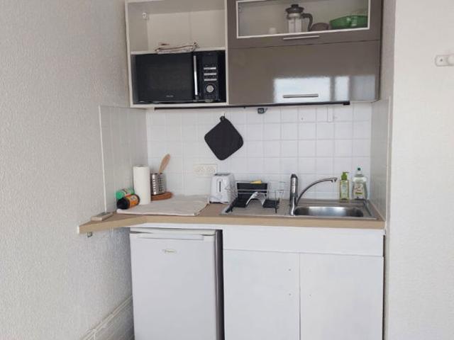 STUDIO A LOUER meublé 15.50 m²