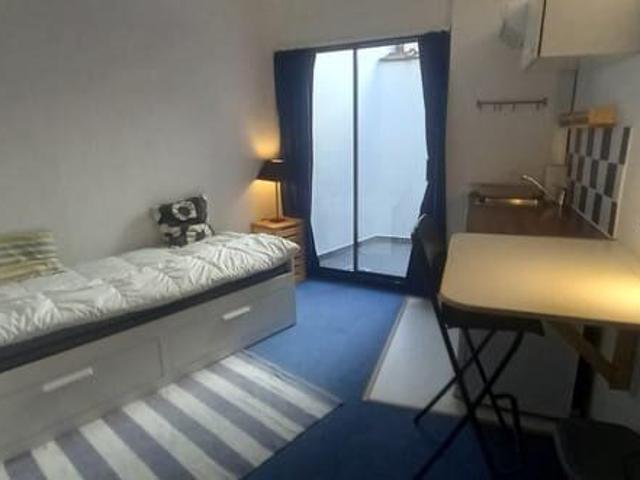 studio a louer meublé 650 euros plus 150 charges
