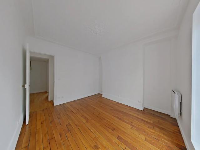 STUDIO A LOUER PARIS 17EME ARRONDISSEMENT Batignolles 10 28.59 m2 1 165 € charges comprises par mois: Immobilier PARIS 17EME ARRONDISSEMENT | Perenium, agence immobilière à Paris – administration de biens et gestion locative