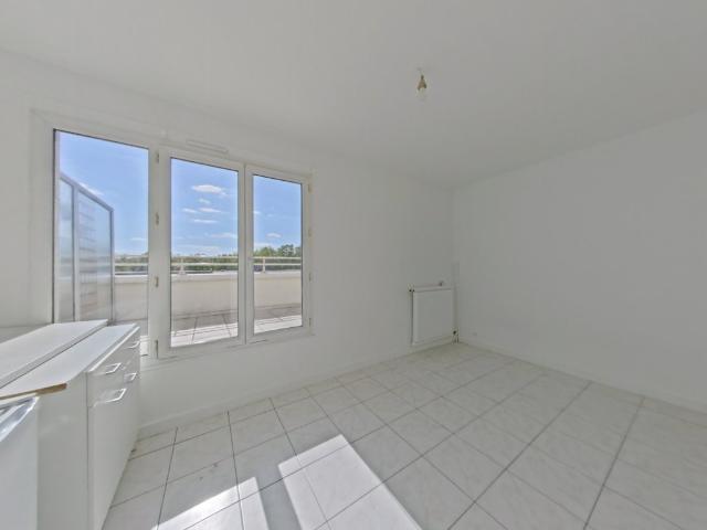 STUDIO A LOUER PARIS 20EME ARRONDISSEMENT 17.67 m2 739 € charges comprises par mois: Immobilier PARIS 20EME ARRONDISSEMENT | Perenium, agence immobilière à Paris – administration de biens et gestion locative