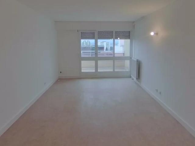 STUDIO A LOUER RILLIEUX LA PAPE Leclerc 46.36 m2 670 € charges comprises par mois: Immobilier RILLIEUX LA PAPE | Agence immobilière à Lyon Galyo