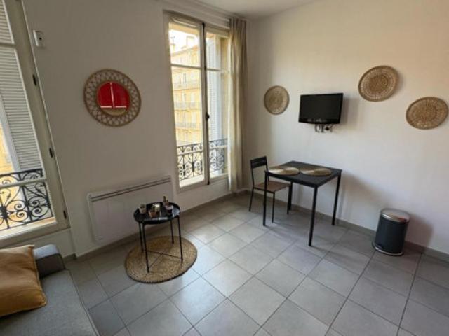 Studio à Marseille 2 Ar à louer Locagestion, expert en gestion locative