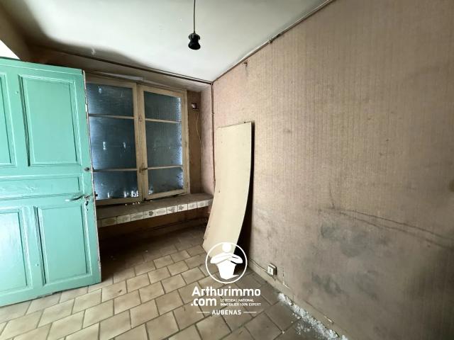 Studio à Rénover Centre Ville Aubenas