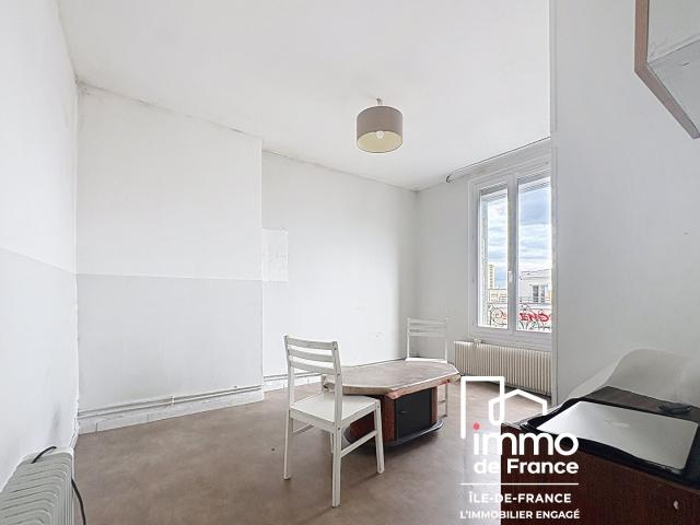 Studio à renover 28 m2 DRANCY