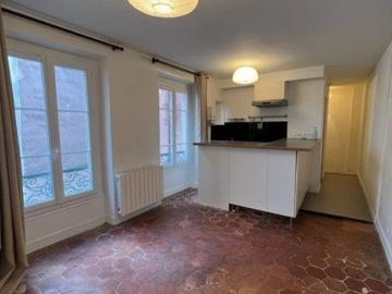 STUDIO ABBESSES 75018 PARIS