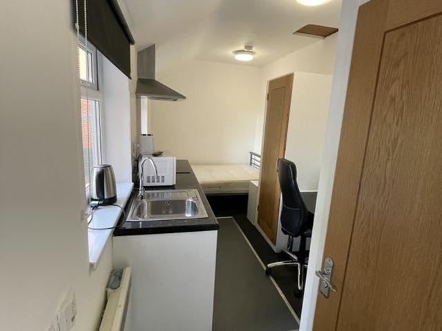 Studio all bills inc near Loughborough Uni