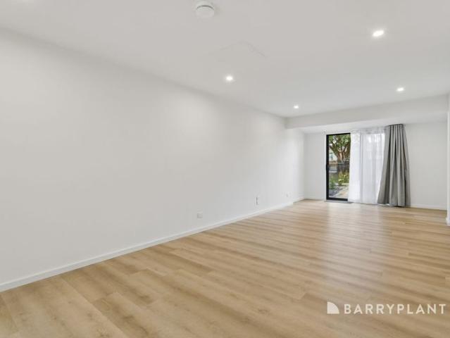 Studio Apartment Outgoings Included