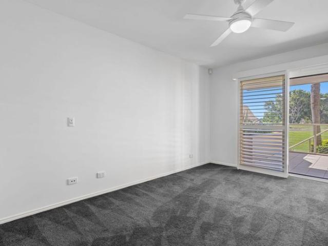 Studio Apartment Overlooking Golf Course Hope Island Resort
