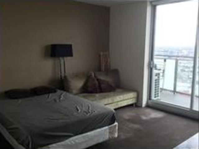 Studio Apartment All you can desire in the heart of the CBD! *Fully Furnished Studio