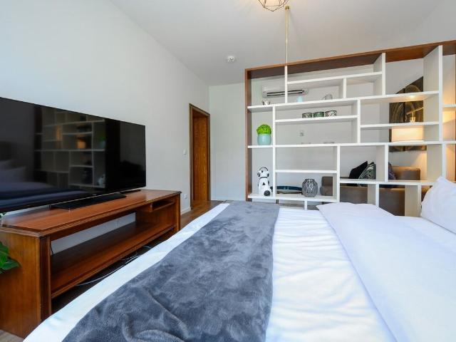 Studio Apartment – Designed for Focus, Munchen Amsterdam Apartments for Rent
