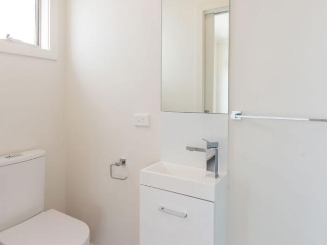 Studio Apartment Electricity & Water Included!