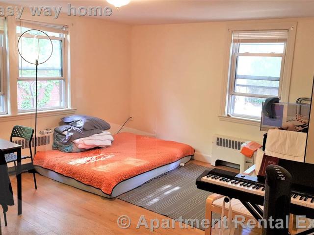 Studio Apartment for Rent at 48 Kirkland St #5, Cambridge, MA 02138 Mid Cambridge