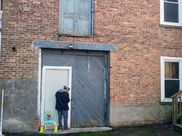 Studio Apartment for Rent at 6 S Clinton St #WARE, Poughkeepsie, NY 12601