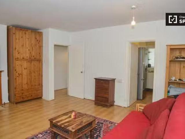 Studio apartment for rent in London