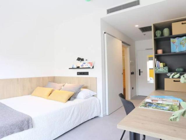 Studio apartment for rent in Los Bermejales, Sevilla