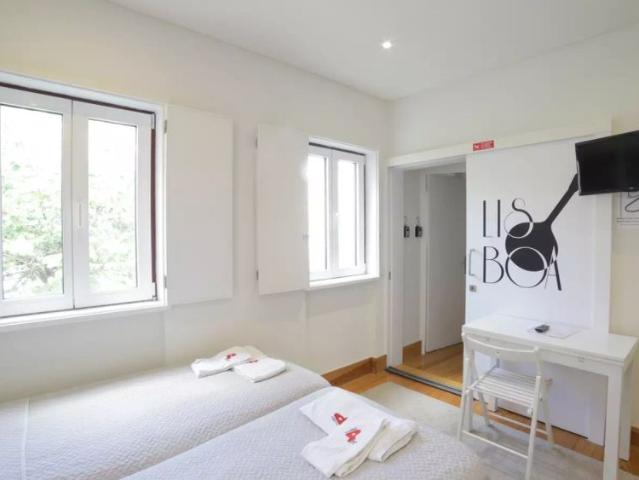 Studio apartment for rent in Santa Maria Maior