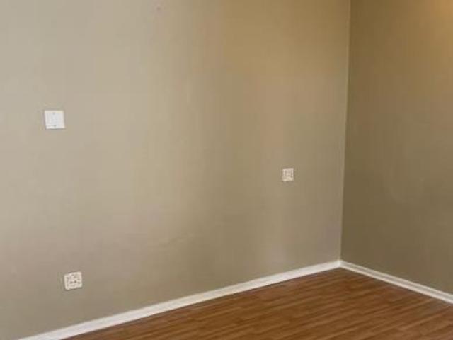 Studio apartment in Mowbray