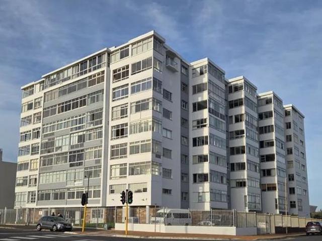 Studio Apartment in Mouille Point