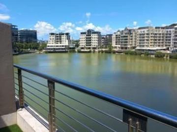 Studio apartment in Bellville Central