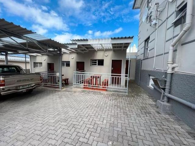 Studio apartment in Berea