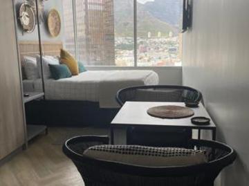 Studio apartment in Cape Town City Centre