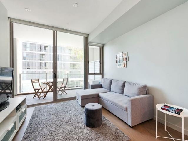 Studio apartment in Capitol
