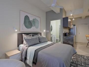 Studio Apartment in Foreshore