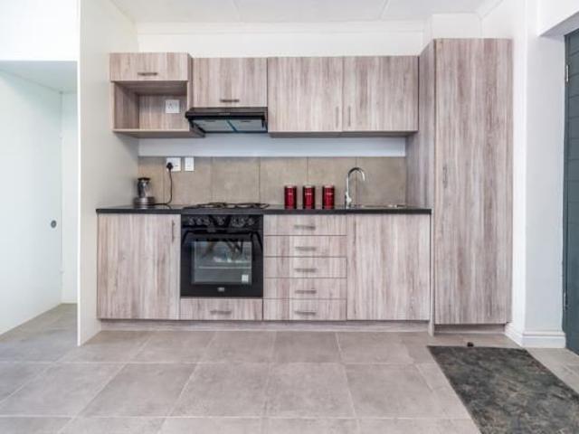 Studio Apartment in Glenhaven